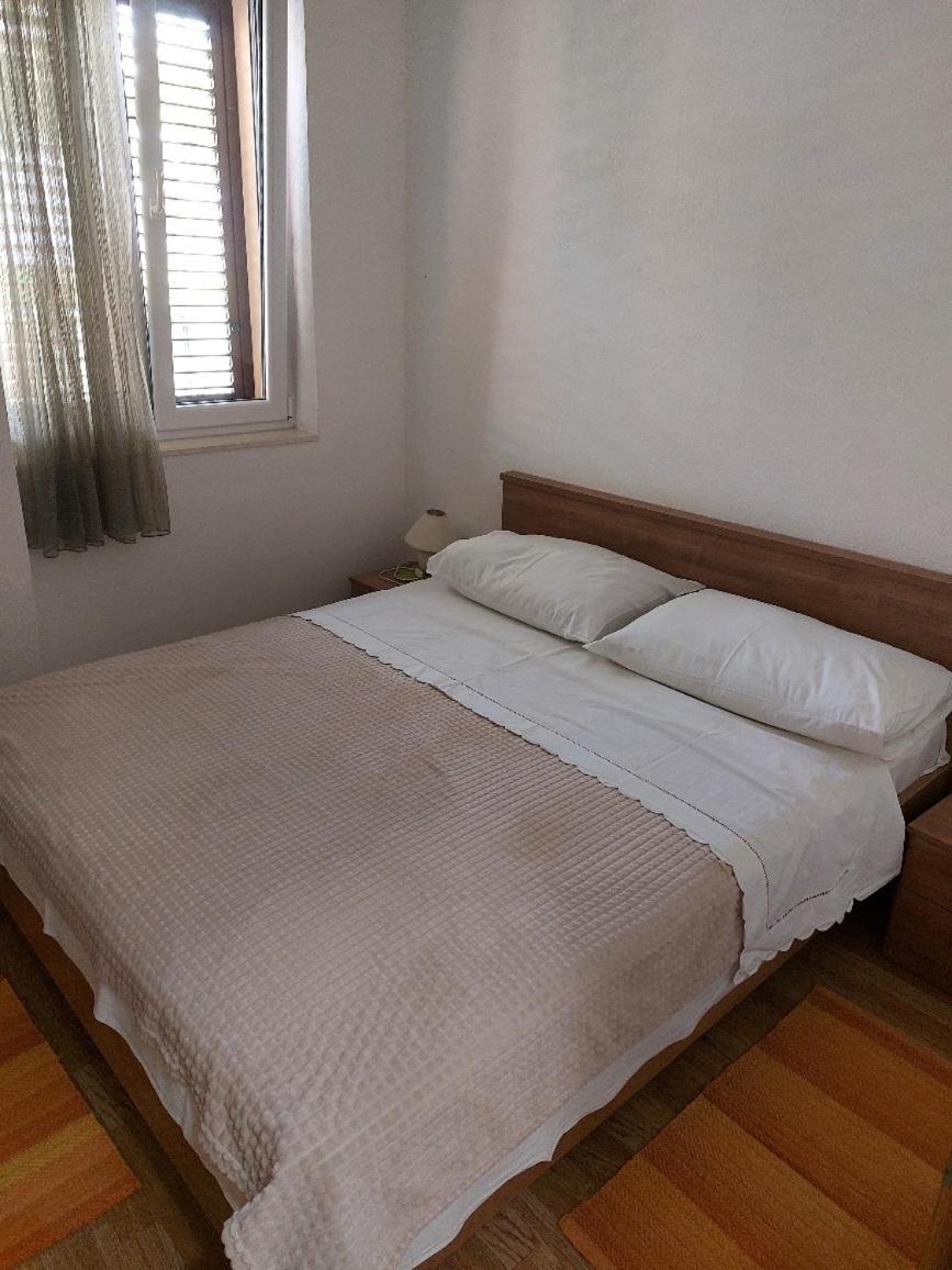 Apartments Nela Jelsa  Phòng bức ảnh