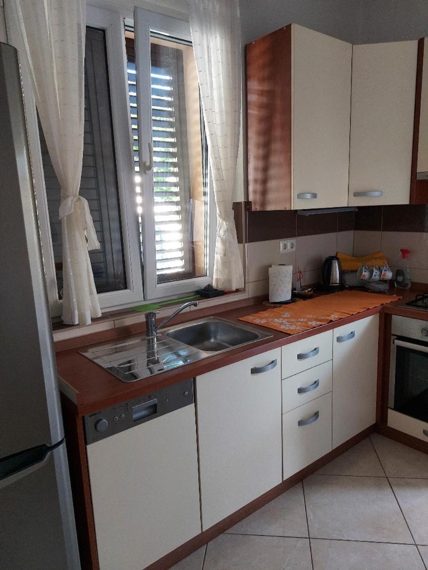 Apartments Nela Jelsa  Phòng bức ảnh